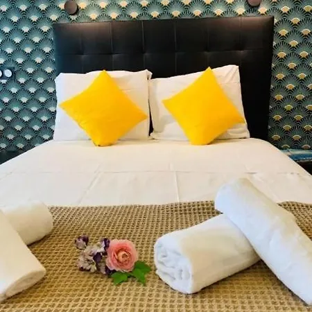 Bottero - Absolute Service Comfort With Balcony Apartment *
