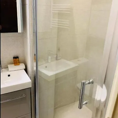 Bottero - Absolute Service Comfort With Balcony Nizza
